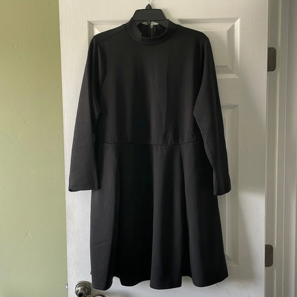 torrid Dresses & Skirts - Torrid Black Dress